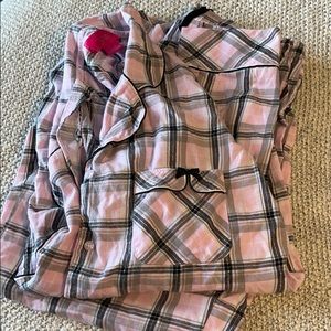 Victoria Secret flannel pink plaid pj set Large
